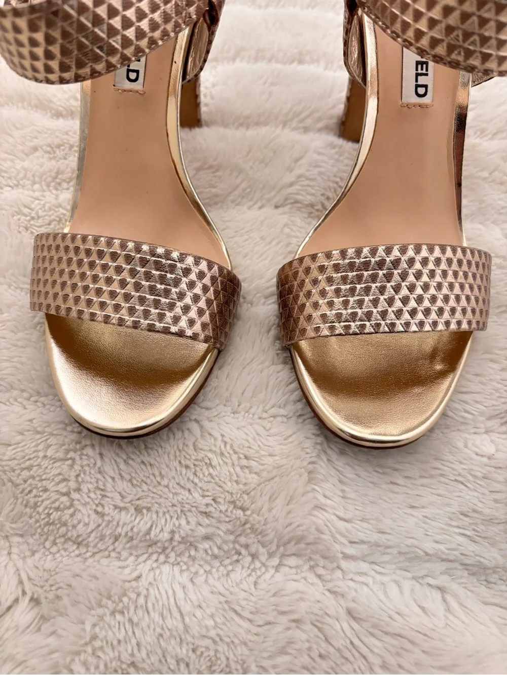 Karl Lagerfeld Paris Gold Textured Block Heel Sandals Size 7